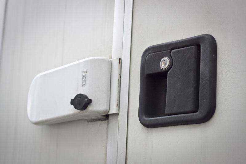 Chiusura Porta Camper