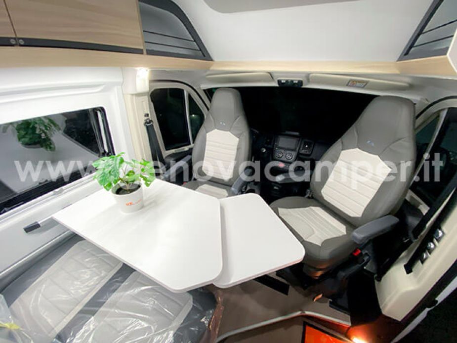 Camper furgonato Adria Twin Axess 600 SP